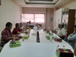 Diresahkan Pemblokiran KK, Ketua RW se Simolawang Wadul ke Fraksi Gerindra 