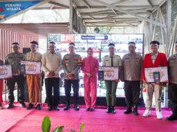 Tanam Pohon hingga Pemberian Beasiswa Warnai Perayaan Hari Bhayangkara Ke-78