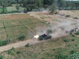 Tingkatkan Skill Pertempuran Siswa Kodikmar Lattek Kavaleri Operasi Darat