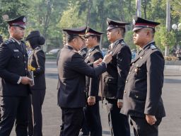 Upacara Peringatan Hari Bhayangkara ke-78, Tingkatkan Keamanan Kota Surabaya
