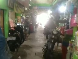 Pasar Wadung Asri Sepi, Pedagang Mengaku Tiga Hari Tanpa Pembeli
