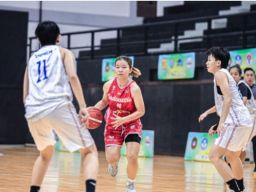 AUG 2024, 13 Atlet Mahasiswa UBAYA Sumbang 8 Medali