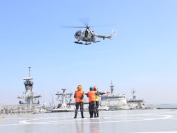 Latopsla Cegah Invasi Asing Kapal Laut, Pesud CN235 MPA Awasi Perairan Utara Pulau Raftel