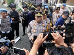 Densus 88 Geledah Rumah Terduga Teroris di Kota Batu 