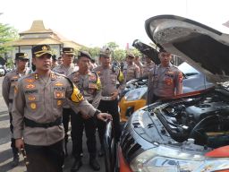 Pastikan Siap Dipakai Pengamanan Pilkada 2024 Kapolres Sampang Cek Ranmor Dinas