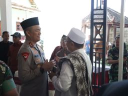 Kapolda Jatim Kunjungi Tokoh Ulama dan Pengasuh Ponpes di Sampang