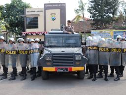 Amankan Pilkada Polres Kediri Kota Tingkatkan Kemampuan Dalmas