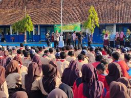 Pelajar Keren Itu yang Tahu UU ITE Dan Pornografi Serta Anti Bullying