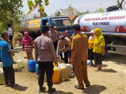 Kekeringan, Warga Desa Duri Ponorogo Didroping Air Bersih