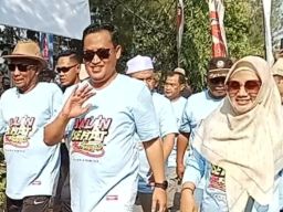 Ribuan Warga Jatirejo Dan Sekitarnya Ikuti Jalan Sehat Bersama Mansur Hidayat