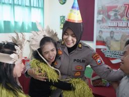 Hari Jadi Polwan ke-76 Polres Probolinggo Tasyakuran Bersama Siswa Difabel