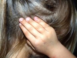 Oknum Guru Tega Lakukan Pelecehan Terhadap Siswi yang Ternyata Masih Keluarga Dekat Korban