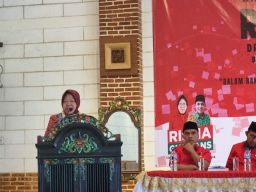 Hadiri Rakercabsus, Risma Dorong Potensi Pulau Madura Dikelola Lebih Optimal