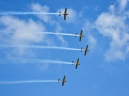 Hari Terakhir, Rajawali Laut Flight Puspenerbal Sukses Buat Kagum Masyarakat Bali