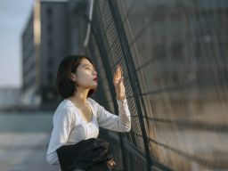 Lima Cara Mengatasi Rasa Sedih: Cara Bangkit dari Keterpurukan