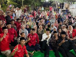 Eri Cahyadi Kembali Beri Dukungan Risma-Gus Hans: Nek Dadi Gubernur, SMA/SMK Gratis!