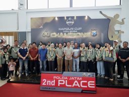 Tampil Perkasa Tim Voli Putra Putri Polda Jatim Juara Kapolri Cup 2024