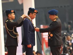 Anugerahi Presiden Jokowi Loka Praja Samrakshana, Kapolri Buka Suara