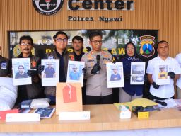 Polisi Ungkap Penipuan Online yang Diduga Dikendalikan Dalam Lapas Madiun