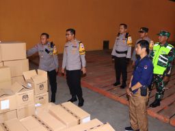 Cek Gudang KPU, Pastikan Keamanan Logistik dan Kesiapan Personel