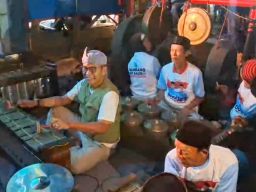 Masyarakat Heran, Tak Menyangka Cabup Bambang Soekwanto, Piawai Main Alat Gamelan