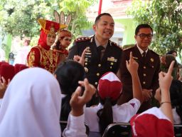 KWB Bergizi, Ratusan Anak PAUD hingga SD Dapat Makanan Bergizi Cuma-cuma