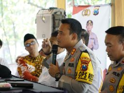 Jaga Kamtibmas Polres Ponorogo Gelar Dialog dan Bakti Sosial