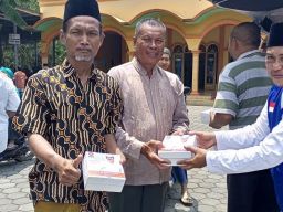 Anggota DPR -RI Rizal Bawazier Kembali Adakan Giat Jum'at Berkah