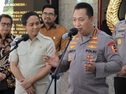 Bahas Penegakan Hukum Kehutanan Menhut Raja Juli Temui Kapolri