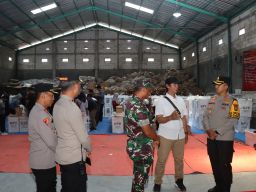Pastikan Logistik Aman, Polres Kediri Kota dan Dandim 0809 Sidak Gudang KPU