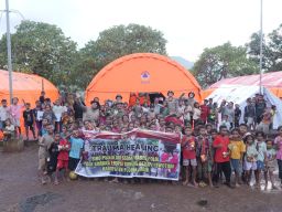 SSDM Polri Terjunkan Tim Pemulihan Trauma Healing Korban Erupsi Gunung Lewotobi