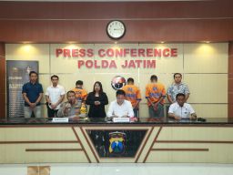 Polda Jatim Amankan Tiga Tersangka Pastikan Motif Carok di Sampang Tidak Terkait Pilkada