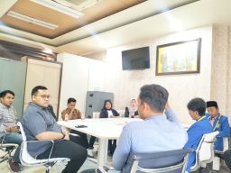 Berkunjung ke Fraksi Golkar, IKA PMII Perjuangan Diskusi Persoalan RHU dan Miras