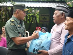 Peduli Kesatuan, Kasrem DJS Bantu Warakawuri dan Purnawirawan