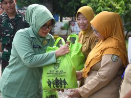 Korem 081/DSJ Bantu Tingkatkan Kesejahteraan Guru di Kota Madiun