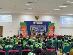 Selain Berikan Sembako, UHW Perbanas Ajak Driver Ojol Peduli Keamanan Data Digital