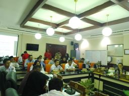 Komisi C Siap All Out Kawal Sengketa Lahan Warga Pacar Keling dengan PT KAI Daop 8