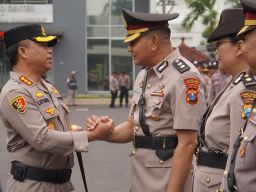 Kapolrestabes Surabaya Pimpin Sertijab Kabag SDM Kapolsek Tenggilis Mejoyo, dan Kapolsek Lakarsantri