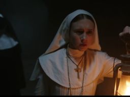The Nun Mengupas Kengerian di Balik Sosok Valak yang Ikonik