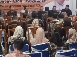 Blusukan ke Pasar Randudongkal, Rizal Bawazier Terima Keluhan Sejumlah Pedagang