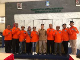 Mahasiswa KKN FISIP Unipra Surabaya Ikuti Pembekalan di Kecamatan Sukolilo