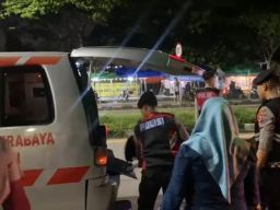 Aksi Heroik Anggota Polres Bangkalan Tolong Ibu Melahirkan Saat Melintasi di Jembatan Suramadu