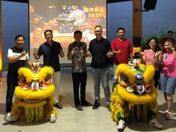 Diawali Atraksi Barongsai, Reses Josiah Michael di Darmo Hill, Warga Keluhkan Klaim Tanah