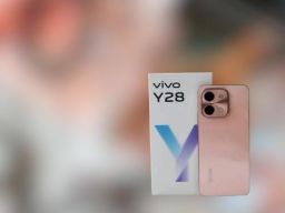Vivo Y28 HP dengan Baterai Jumbo dan Layar Mulus