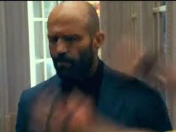 "Beekeeper" Balas Dendam Brutal dengan Nuansa Misteri yang Menarik