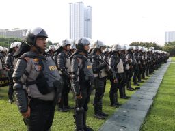 Jelang Pelantikan Kepala Daerah Polda Jatim Siapkan 706 Personel