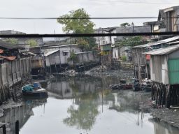 Pemkot Surabaya Pasang Patok Batas Sungai Kalianak, Siapkan Normalisasi Cegah Banjir