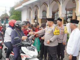 Curhat Kamtibmas, Masyarakat Diminta Berperan Aktif Jaga Keamanan Lingkungan