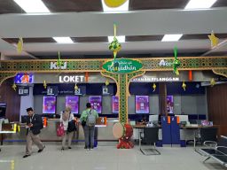 KAI Commuter Layani 7,62 Juta Penumpang dalam Seminggu Masa Angkutan Lebaran 2025