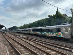 KAI Hadirkan Livery Tematik Ceria untuk Angkutan Lebaran 2025